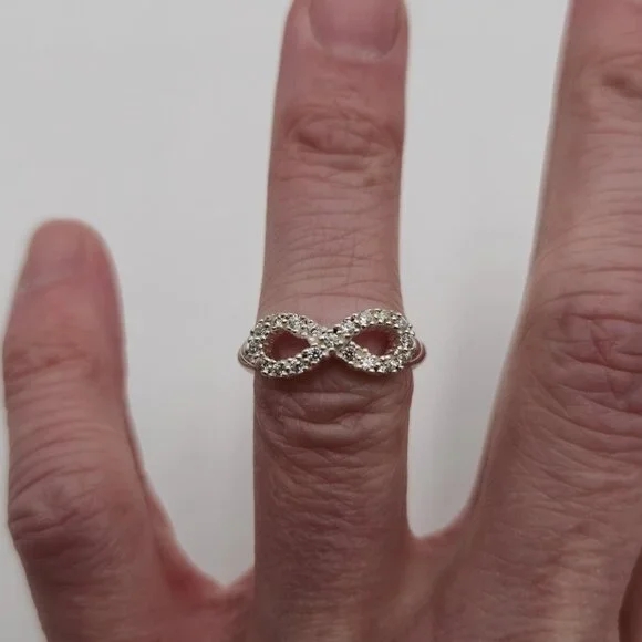 Size 6 Sterling Silver Cubic Zirconia Infinity Symbol Ring A2525 - Picture 4 of 9